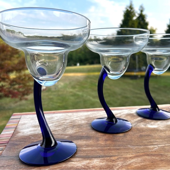 Vintage COBALT BLUE LIBBY BRAVURA MARGARITA GLASSES CURVED STEM set of 3 - Picture 5 of 7